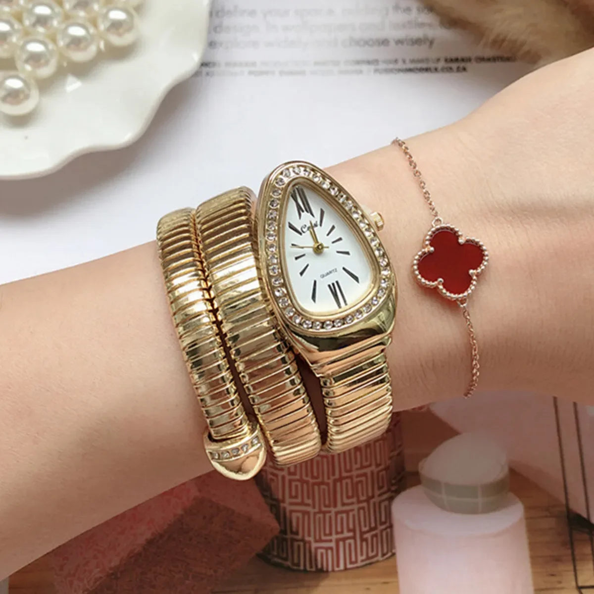 Women Quartz Gold Luxury Wristwatch(Only Watch)